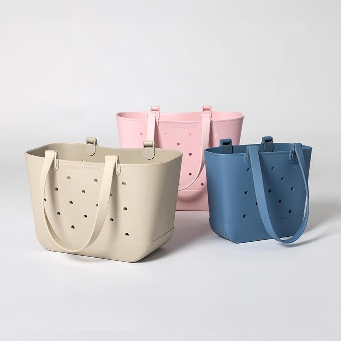 Simple Modern Disney Large Beach Bag | Waterproof Getaway Rubber Tote with Zipper Pocket for Travel, Pool, Boat, Groceries, Sports | Lavender Princess