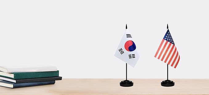 USA American & South Korea S Korean Desk Flags, US South Korea Table Flag, Small Mini American & S Korean Twin Table Office Flag, Miniature S Korean and US Desktop Flag With 13" Solid Black Pole, Black Base