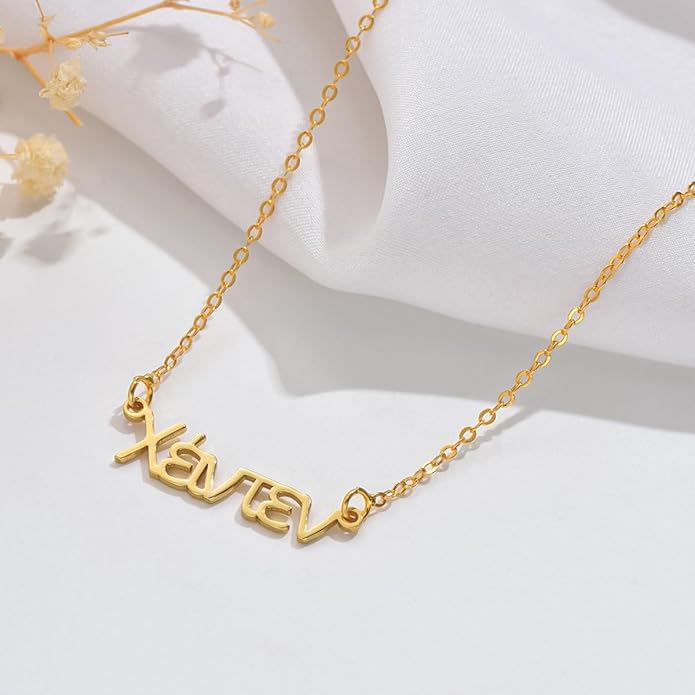 Unisota Personalized Name Necklace in 9 Diferent Languages Custom English Chinese Arabic Greek Hebrew Japanese Korean Russian Hindi Name Pendant Necklace Jewelry Gifts for Women Wife Mom