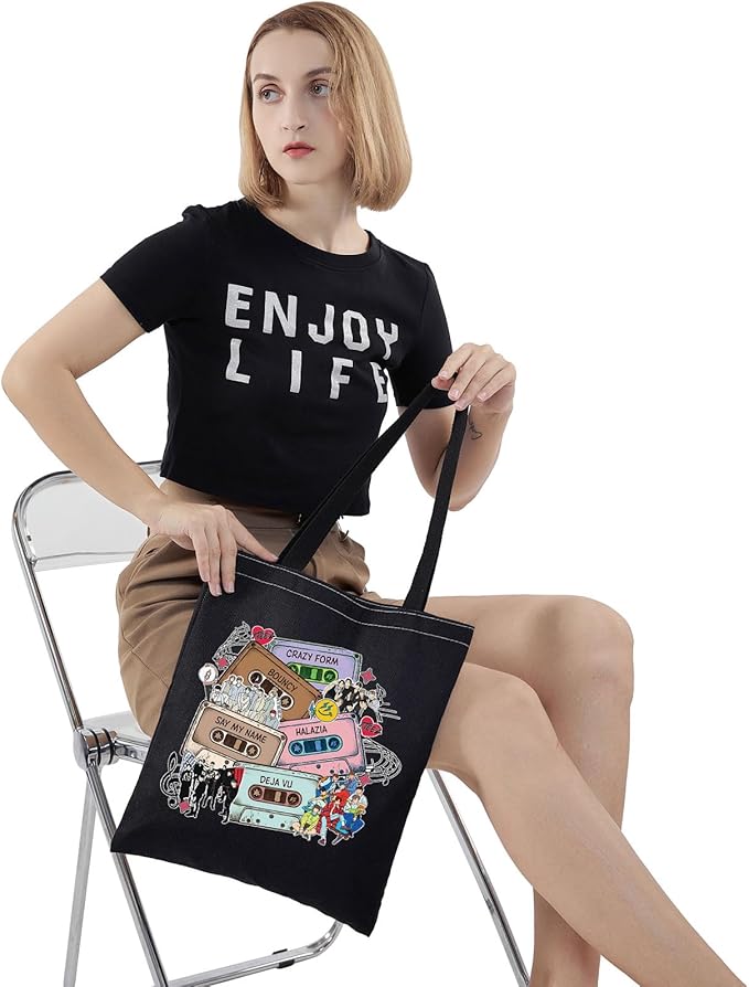 WZMPA Korean Group Fans Tote Bag Concert Fans Gift South Korea Singer Reusable Grocery Bag Concert Merchandise