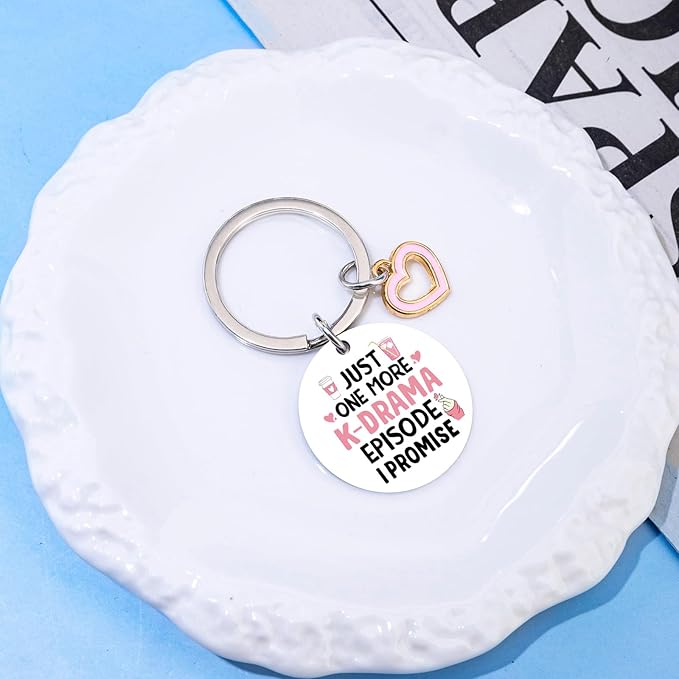 UVIBEW K Pop Gifts K Pop Merch Kpop Keychain K-Pop Gifts for Girls Kdrama Merch Christmas Birthday Gift for Women