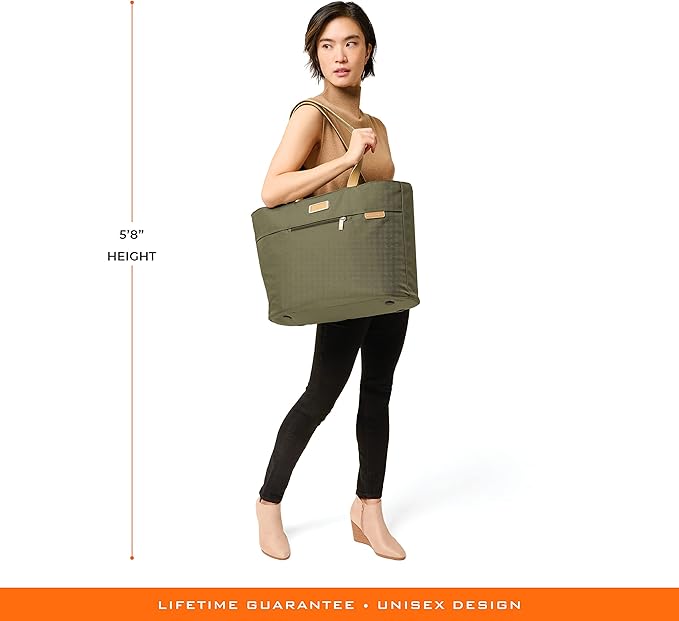Briggs & Riley Traveler Tote Bag - Nylon Tote Bag for Weekend Travel & Work, Smooth Zipper Closure - Baseline Collection