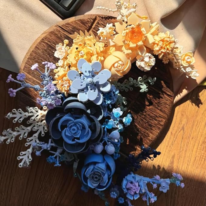 Eternal Flower Building Blocks Set, Simulated Artificial Flowers Moon Models, Home Decor or Idea Present for Adults and Kids, Valentine's Day Gifts for Girls, Standard Particles 934 PCS (JJ9094)