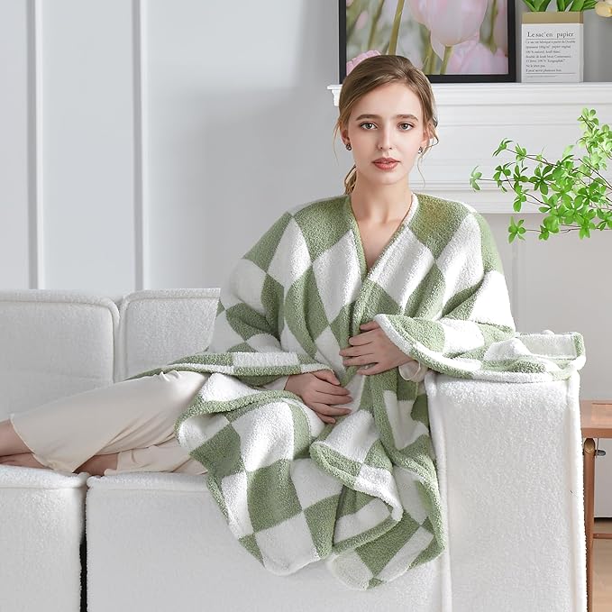 JOOJA Wearable Blanket Super Soft Feather Yarn Blanket Shawl with Pockets Fuzzy Throw Blanket TV Blanket for Adults Teens