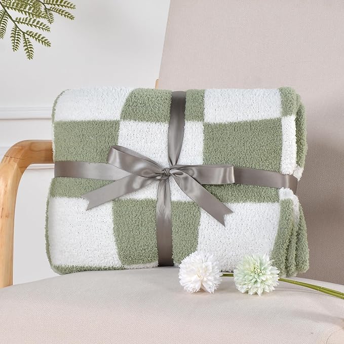JOOJA Wearable Blanket Super Soft Feather Yarn Blanket Shawl with Pockets Fuzzy Throw Blanket TV Blanket for Adults Teens