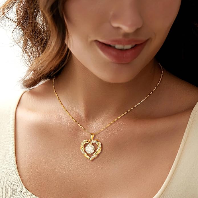 MOOSEA Valentines Day Gifts for Her, 1-3 Carat D Color VVS1 Clarity Moissanite Heart Pendant Necklaces Anniversary Birthday Gifts for Wife Mom Daughter 925 Sterling Silver Necklace